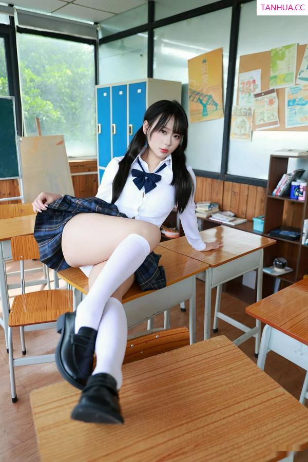   [XiuRen]高清写真图 2025.07.31 No.10602 水泽 JK制服第21张图片
